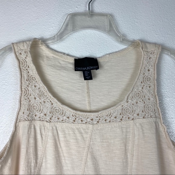 Cynthia Rowley cream crochet neckline cotton top L - Picture 5 of 9